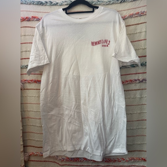 Captain Hook Other - Men's Shordie Shordie Memory Lane 2 Tour - White Graphic Tee NWOT